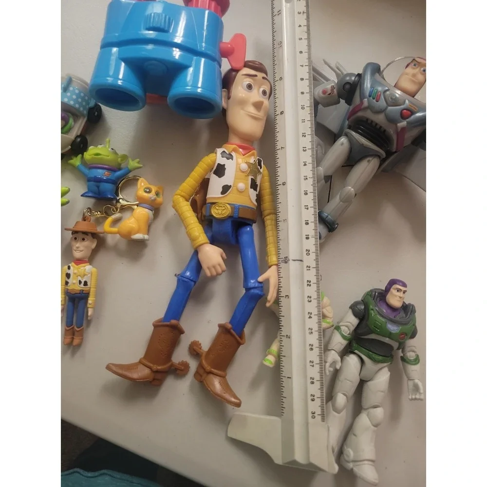 Toy Story  Woody Alien Buzz Cat Lenny Etc... Mixed lot toys